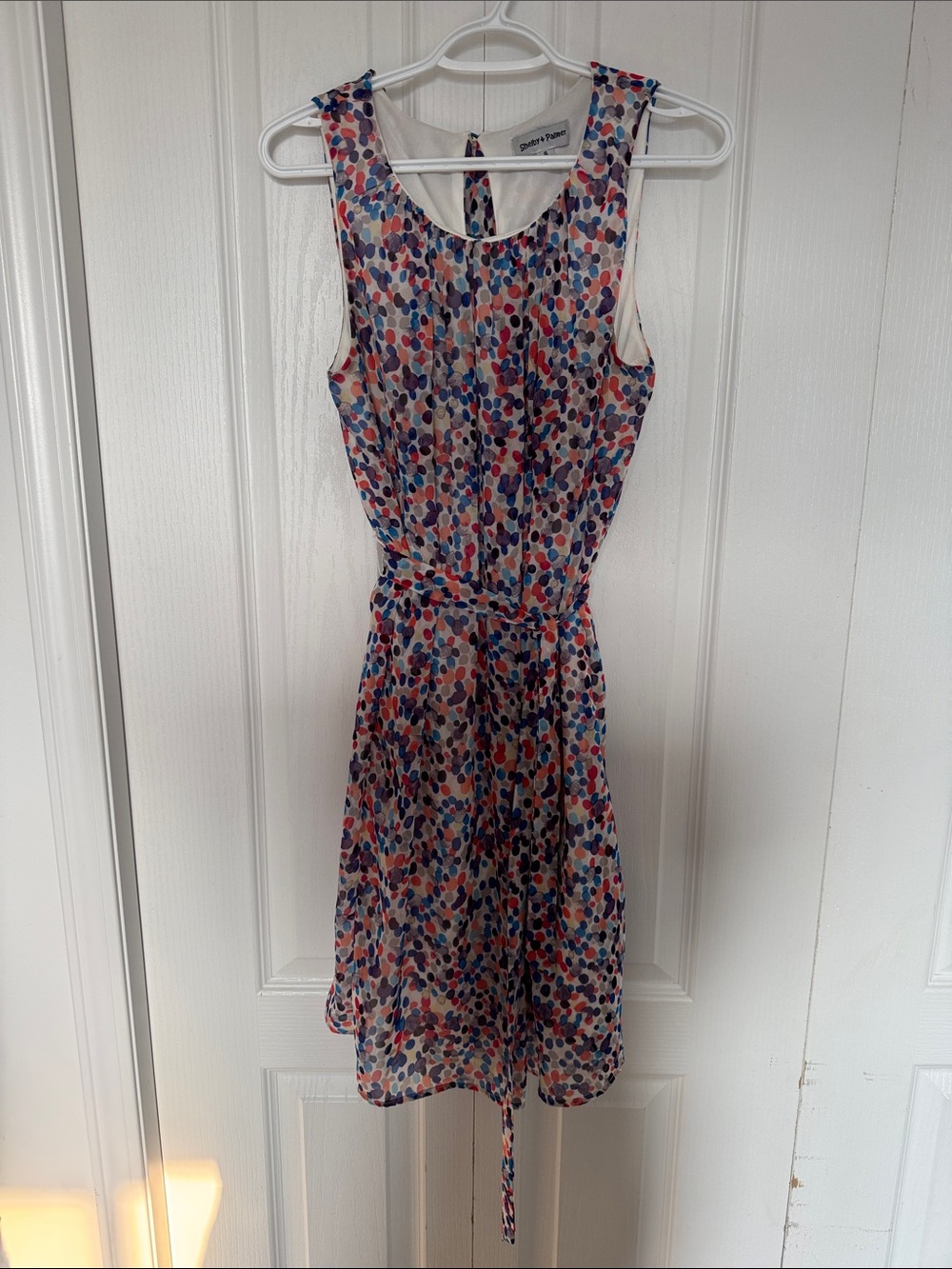 Shelby & Palmer Multicolor Floral Tie-Waist Sleeveless Dress - Picture 4 of 7